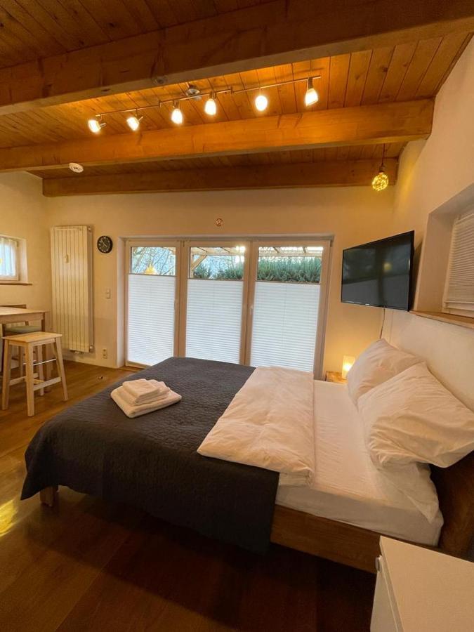 Ferienwohnung Im Stadtzentrum Von Bernau - Komfortable Wohnung Mit 2 Zimmern, Bad, Spuelmaschine, Waschmaschine, Komplette Kueche, Wlan, Terrasse, Ruhige Lage Bernau bei Berlin Exterior foto