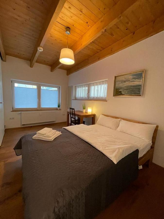 Ferienwohnung Im Stadtzentrum Von Bernau - Komfortable Wohnung Mit 2 Zimmern, Bad, Spuelmaschine, Waschmaschine, Komplette Kueche, Wlan, Terrasse, Ruhige Lage Bernau bei Berlin Exterior foto