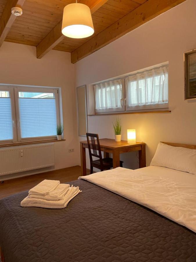 Ferienwohnung Im Stadtzentrum Von Bernau - Komfortable Wohnung Mit 2 Zimmern, Bad, Spuelmaschine, Waschmaschine, Komplette Kueche, Wlan, Terrasse, Ruhige Lage Bernau bei Berlin Exterior foto
