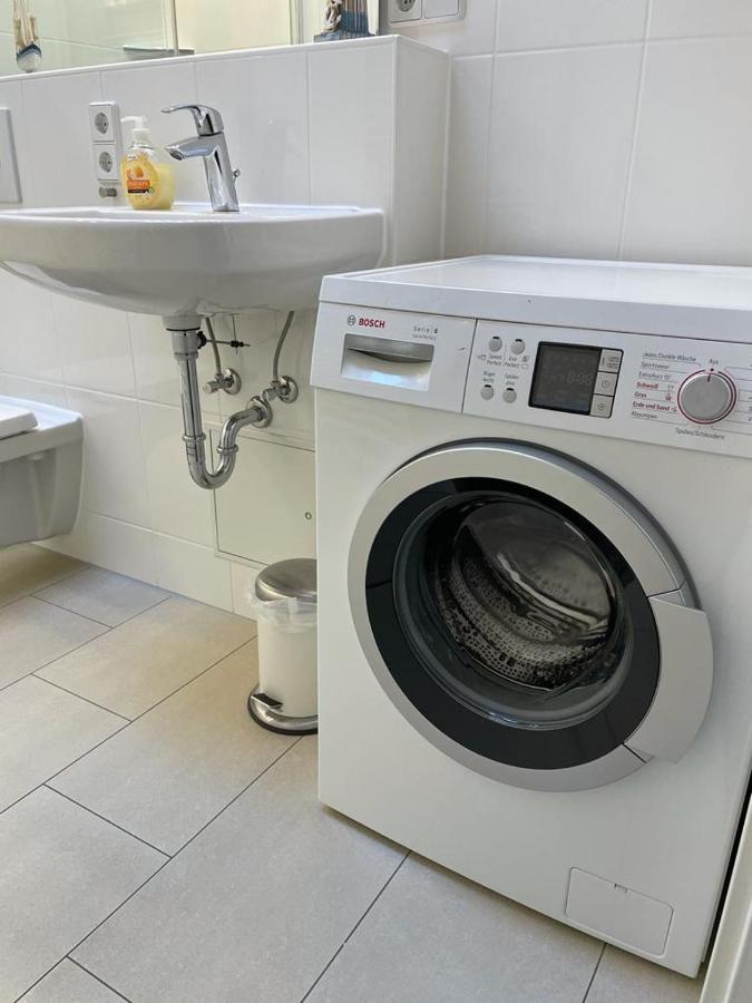 Ferienwohnung Im Stadtzentrum Von Bernau - Komfortable Wohnung Mit 2 Zimmern, Bad, Spuelmaschine, Waschmaschine, Komplette Kueche, Wlan, Terrasse, Ruhige Lage Bernau bei Berlin Exterior foto